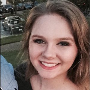 Meet your Posher, Destenee